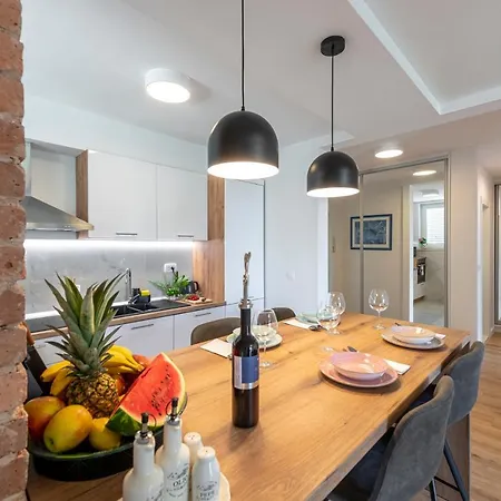 Sweet Apartment