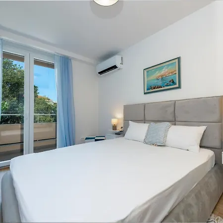 Sweet Apartment